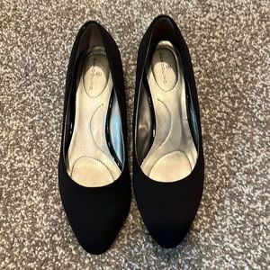 Bandolino wedge dress shoes size 7